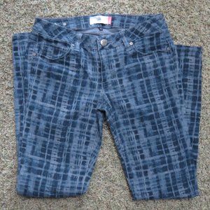 CAbi Tie-Dye Denim Soft Plaid Jeans - Size 6